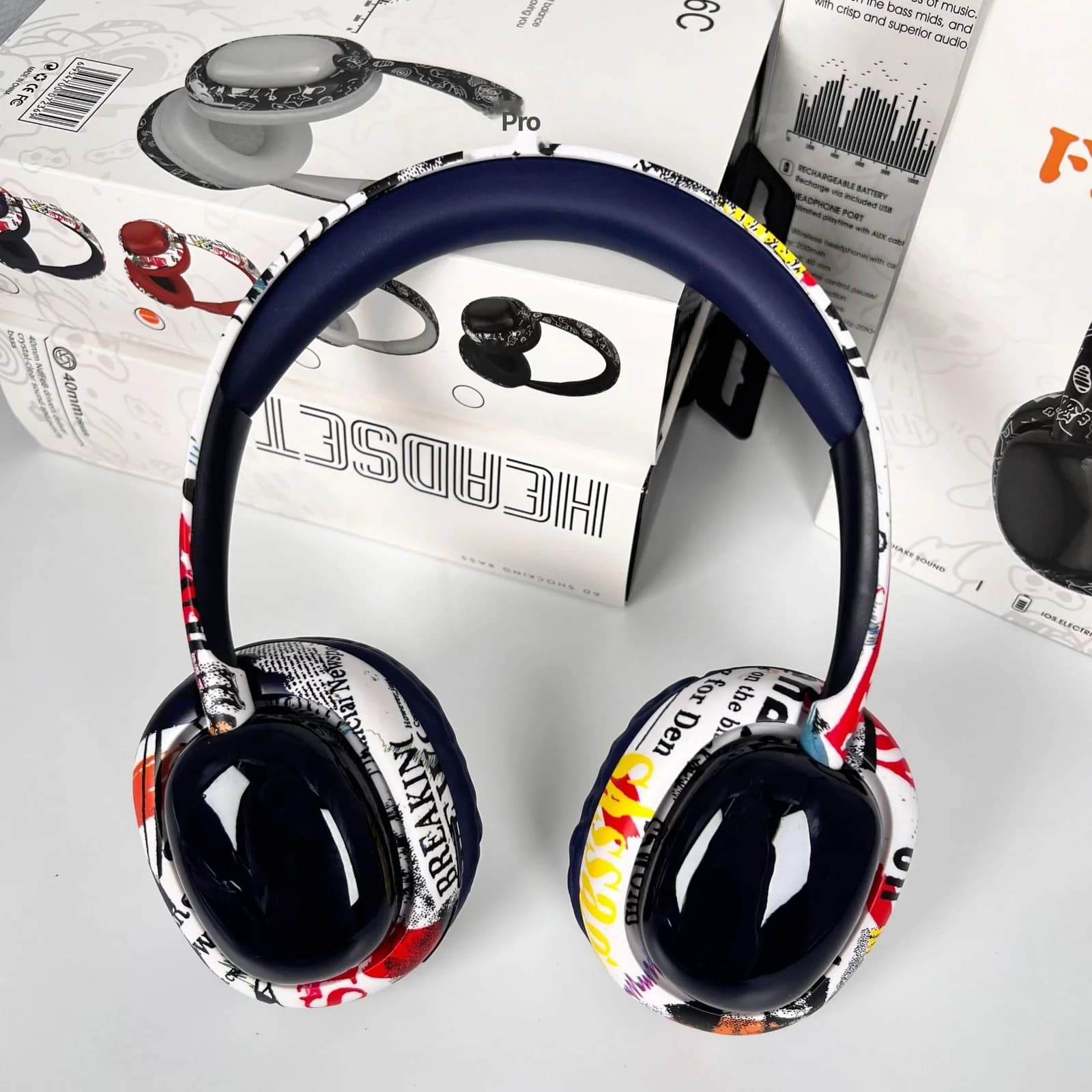 Cuffie Bluetooth Over-Ear con Bassi Profondi e Connettività Wireless